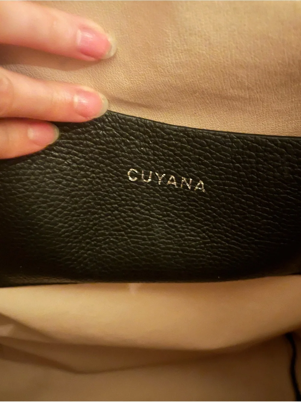 Cuyana - Tall Pebbled Black Leather Zippered Tote Bag - GUC - Picture 9 of 10
